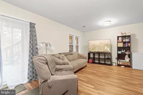 6966 Copperbend Ln, Baltimore, MD 21209 photo 25