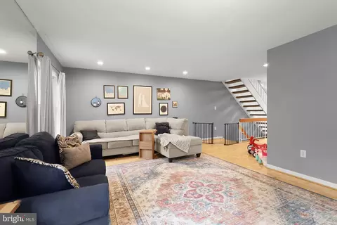 6966 Copperbend Ln, Baltimore, MD 21209 photo 12