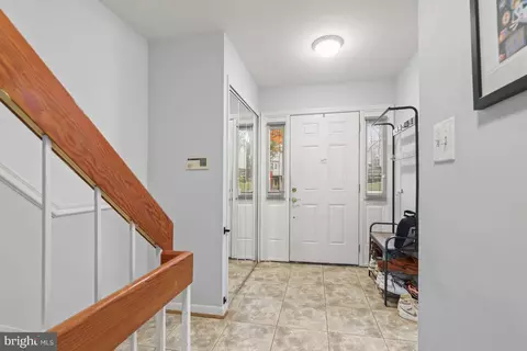 6966 Copperbend Ln, Baltimore, MD 21209 photo 3
