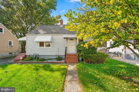 546 S Marlyn Ave, Essex, MD 21221