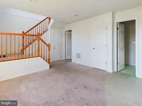 886 Lowe Rd, Middle River, MD 21220 photo 5