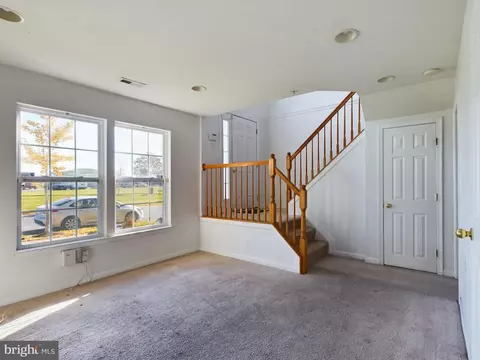 886 Lowe Rd, Middle River, MD 21220 photo 4
