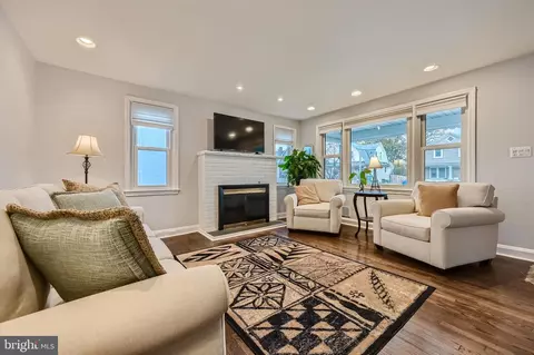 3007 H Putty Hl, Parkville, MD 21234