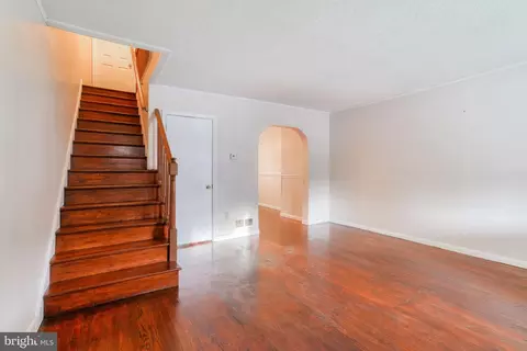 2111 Vailthorn Rd, Middle River, MD 21220 photo 5