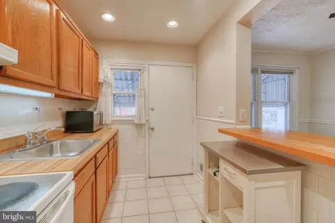 2111 Vailthorn Rd, Middle River, MD 21220 photo 13