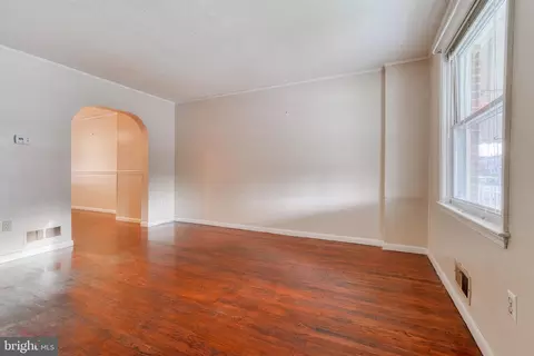 2111 Vailthorn Rd, Middle River, MD 21220 photo 6