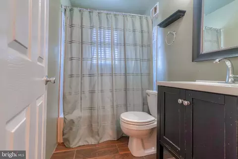 2111 Vailthorn Rd, Middle River, MD 21220 photo 19