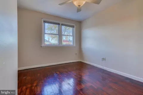 2111 Vailthorn Rd, Middle River, MD 21220 photo 15