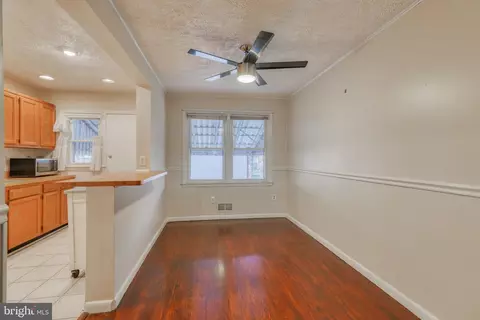 2111 Vailthorn Rd, Middle River, MD 21220 photo 9
