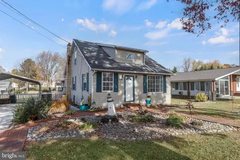 7338 Geise Ave, Sparrows Point, MD 21219 photo 2