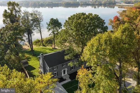 209 Philadelphia Ave, Rosedale, MD 21237