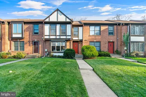 13 Rhodes Pl, Lutherville Timonium, MD 21093