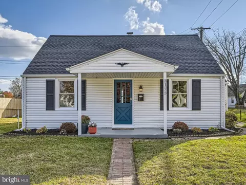 3173 Baybriar Rd, Dundalk, MD 21222
