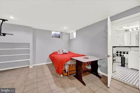 611 Walker Ave, Baltimore, MD 21212 photo 26