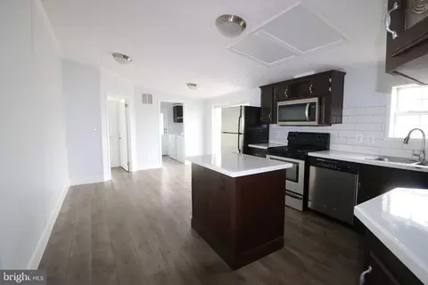 3307 Iris Ln, Middle River, MD 21220 photo 8