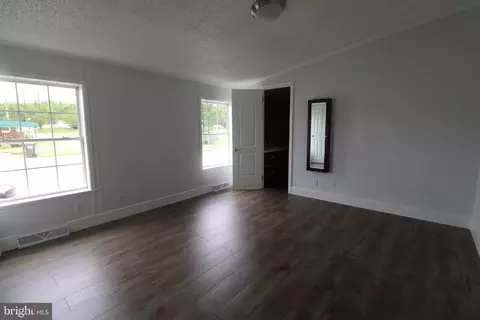 3307 Iris Ln, Middle River, MD 21220 photo 11