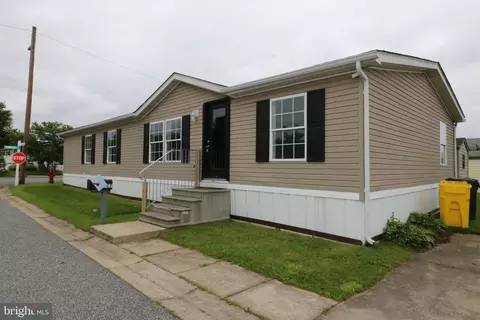 3307 Iris Ln, Middle River, MD 21220