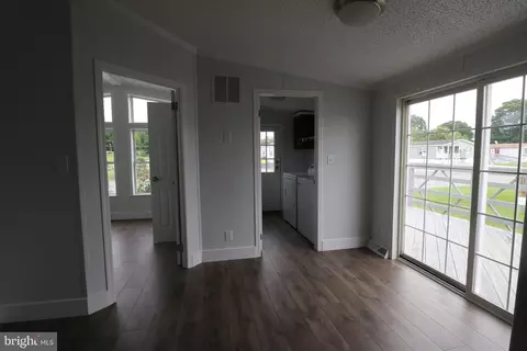 3307 Iris Ln, Middle River, MD 21220 photo 13