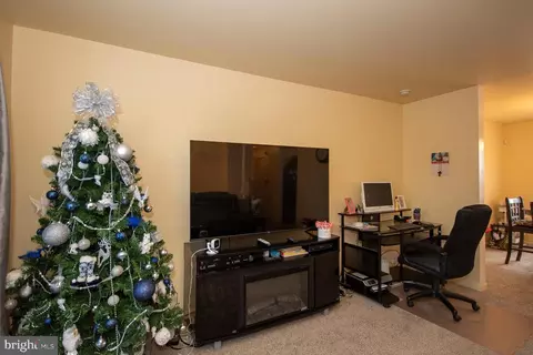 2101 3rd Ave, Windsor Mill, MD 21244 photo 5