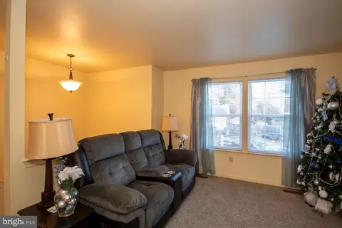 2101 3rd Ave, Windsor Mill, MD 21244 photo 7