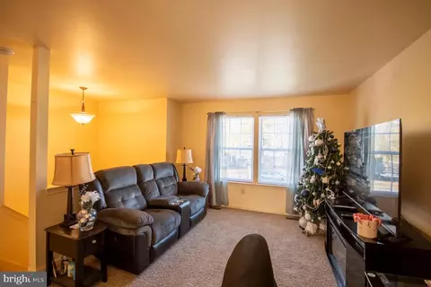 2101 3rd Ave, Windsor Mill, MD 21244 photo 8