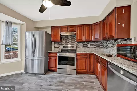 2435 Potterfield Rd, Windsor Mill, MD 21244 photo 6