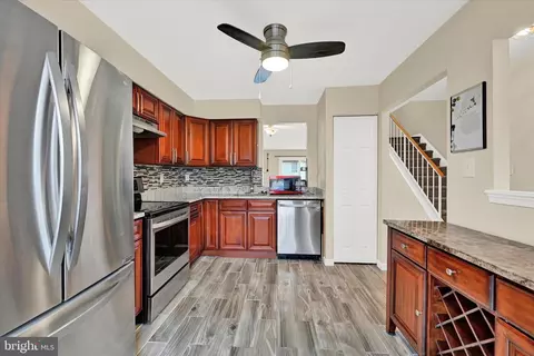 2435 Potterfield Rd, Windsor Mill, MD 21244 photo 8