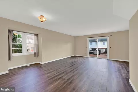 2435 Potterfield Rd, Windsor Mill, MD 21244 photo 10