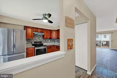 2435 Potterfield Rd, Windsor Mill, MD 21244 photo 5