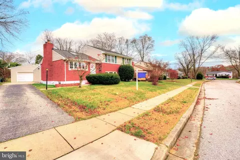 2105 Eastham Rd, Lutherville Timonium, MD 21093