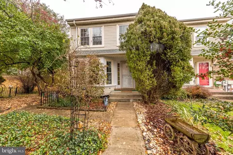 2 Shelton Ct, Reisterstown, MD 21136