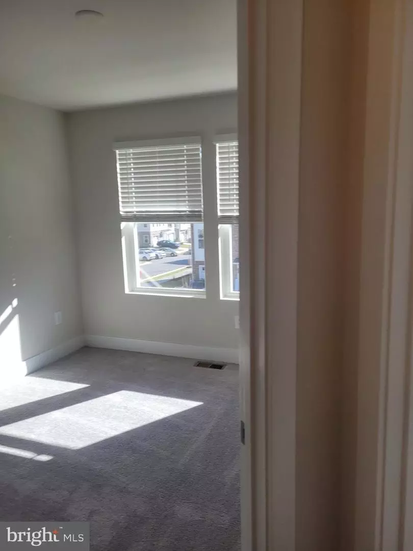  1704 Woods Edge Way, Essex, MD 21221 photo 12