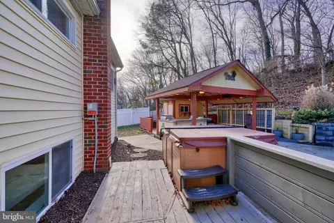 1001 Plover Ct, Halethorpe, MD 21227 photo 10