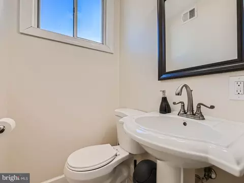 6435 Kriel St, Gwynn Oak, MD 21207 photo 11