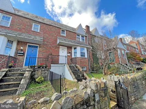 8 N Belle Grove Rd, Catonsville, MD 21228