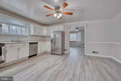 7425 Blevins Ave, Sparrows Point, MD 21219 photo 22