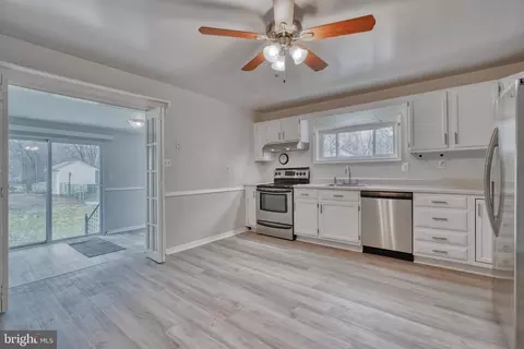 7425 Blevins Ave, Sparrows Point, MD 21219 photo 19