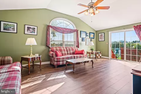 9511 Hallhurst Rd, Nottingham, MD 21236 photo 18