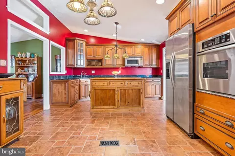 9511 Hallhurst Rd, Nottingham, MD 21236 photo 13