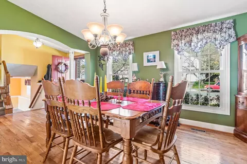 9511 Hallhurst Rd, Nottingham, MD 21236 photo 10