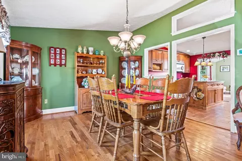 9511 Hallhurst Rd, Nottingham, MD 21236 photo 7