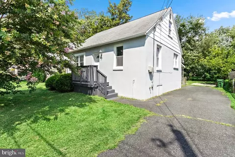 5 Vincent Ave, Essex, MD 21221