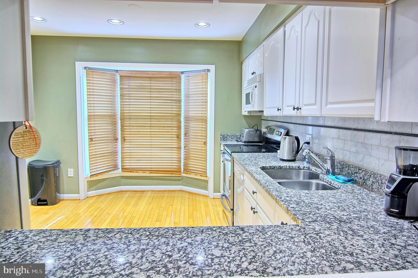 6946 Clearwind Ct, Baltimore, MD 21209 photo 5