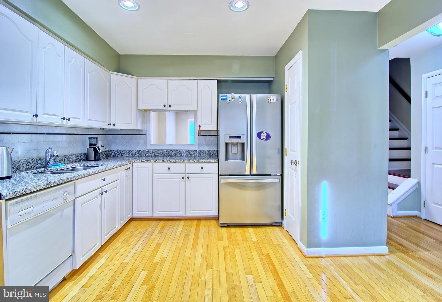 6946 Clearwind Ct, Baltimore, MD 21209 photo 3