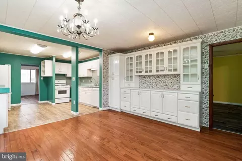 19 Propeller Dr, Middle River, MD 21220 photo 12
