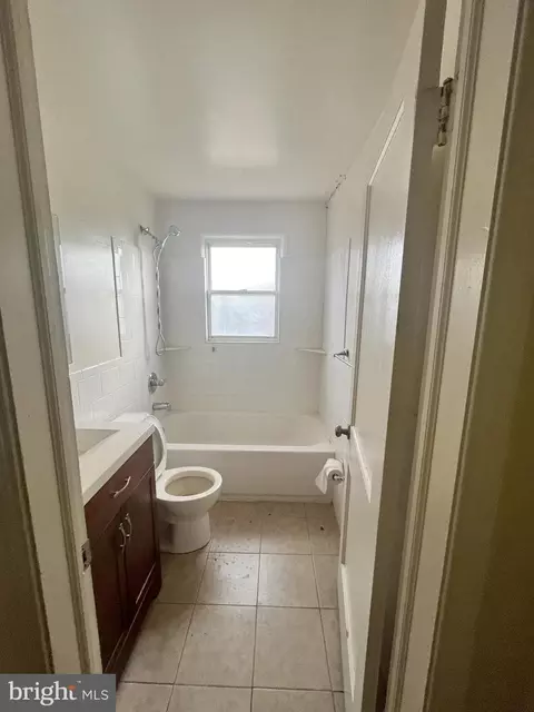 2154 Firethorn Rd, Middle River, MD 21220 photo 9