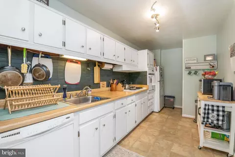 2133 Pitney Rd, Parkville, MD 21234 photo 8