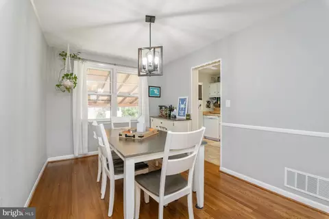 2133 Pitney Rd, Parkville, MD 21234 photo 5