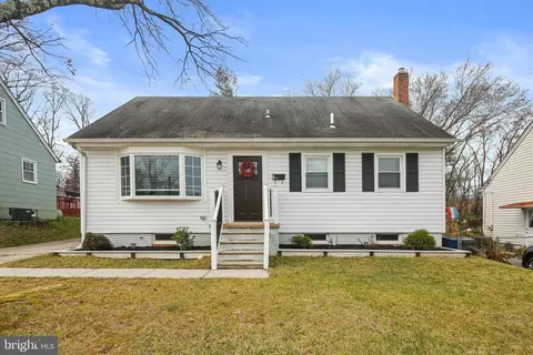 1111 Oakland Ter, Halethorpe, MD 21227