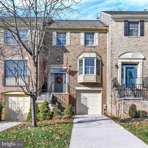 10 Hewetson Ct, Lutherville Timonium, MD 21093